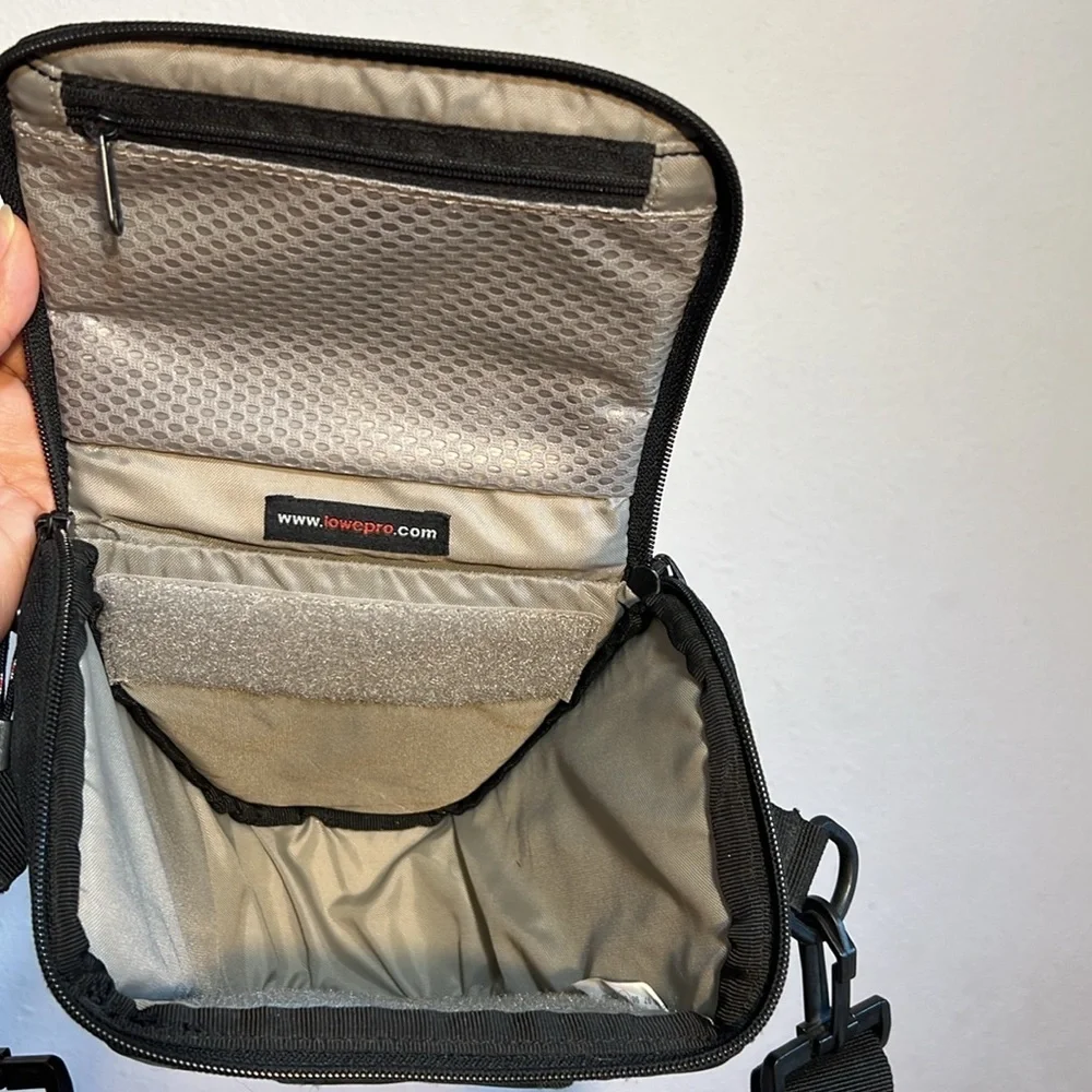 Lowepro Camera Lens Crossbody Bag Vacation photo Shoot Outdoors